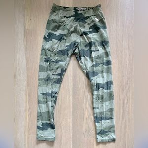 Abercrombie Kids Camo Leggings. Size 7/8. Color: olive green camo.